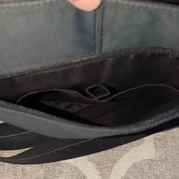 Coach Black Messenger Bag with Adjustable Strap - Picture 14 of 15